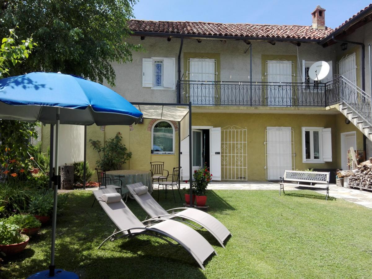 Hostal Casa Badinot Diano dʼAlba Exterior foto